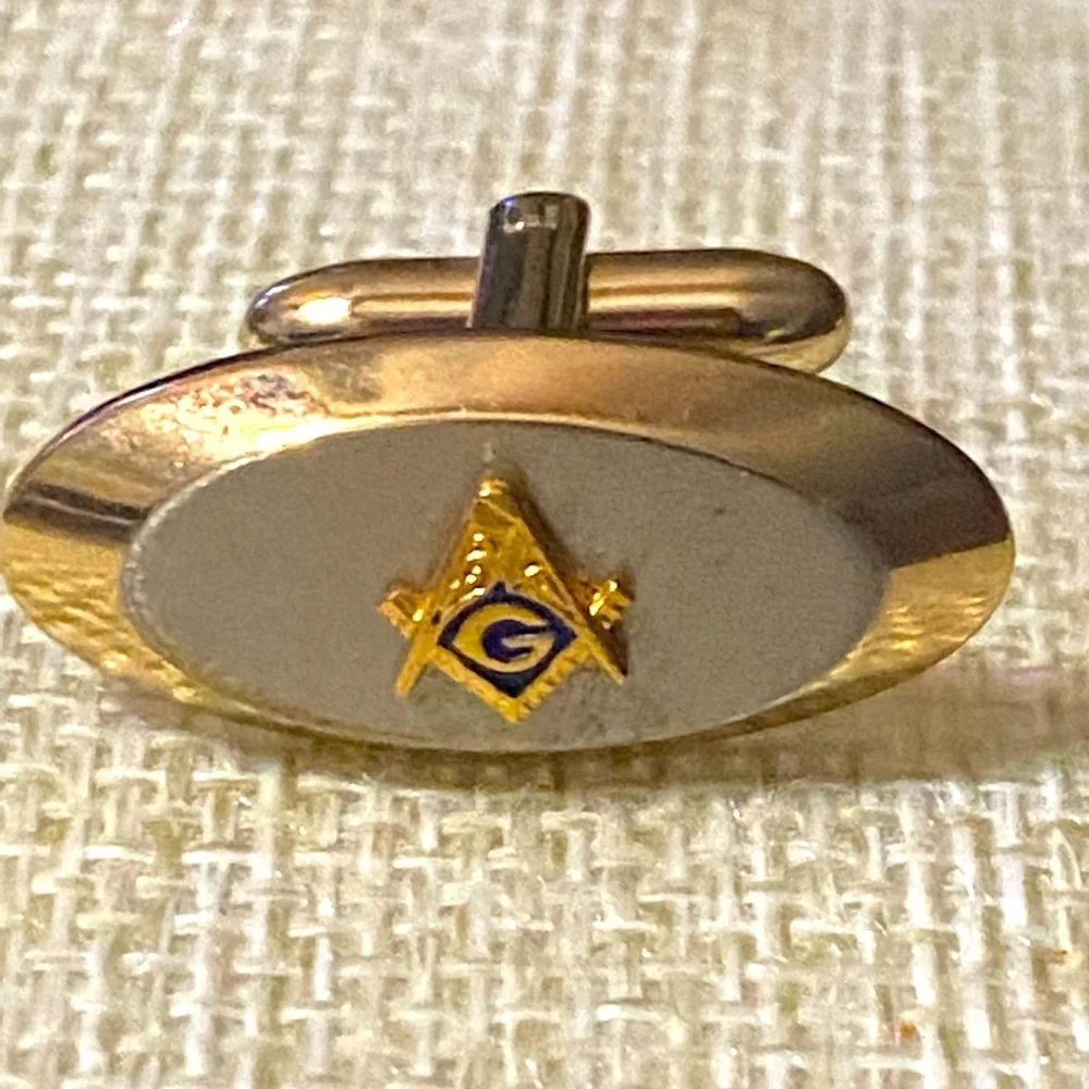 Vintage Anson Shriners tie bar and cuff link set